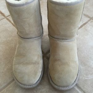 Ugg classic short boots