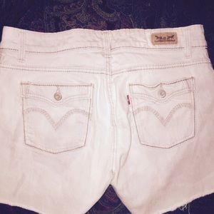 Levi cut off jeans