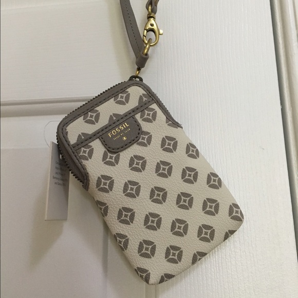 NWT FOSSIL wristlet