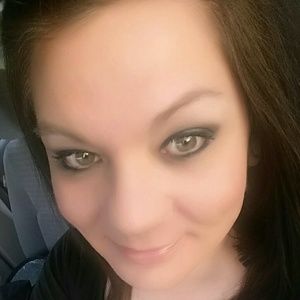 Meet your Posher, Tonya