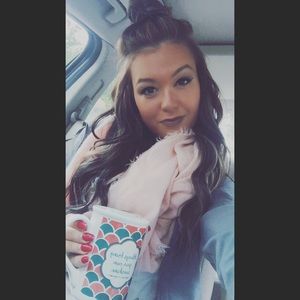 Meet your Posher, Lexi