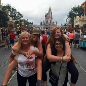 Meet your Posher, Anna