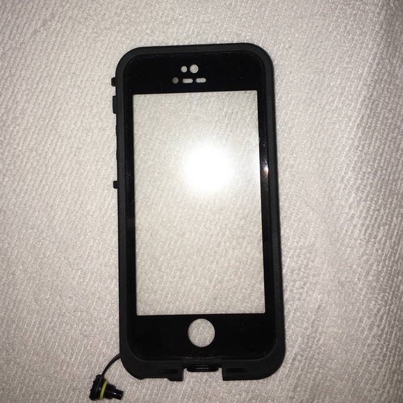 iPhone 5 life proof case - Picture 1 of 3