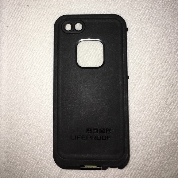 iPhone 5 life proof case - Picture 2 of 3