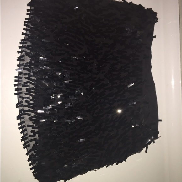 BCBGMaxAzria Black sequin skirt - Picture 2 of 4