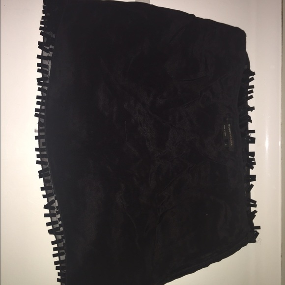 BCBGMaxAzria Black sequin skirt - Picture 3 of 4