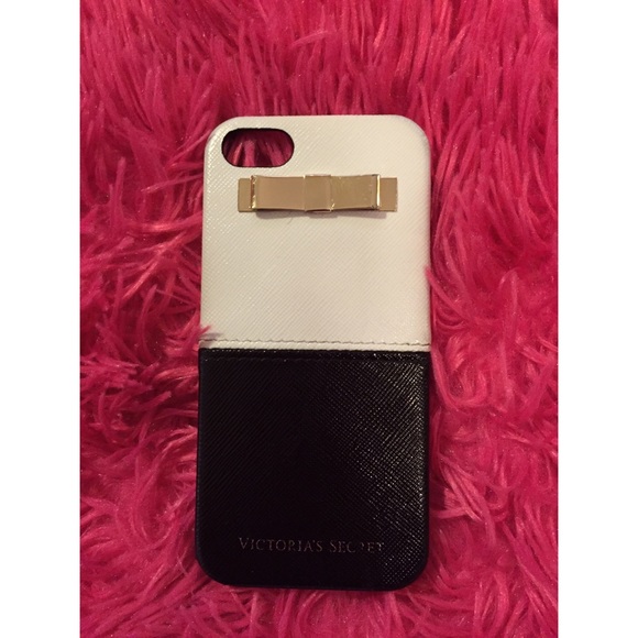 Victoria's Secret IPhone 5/5s case💕 - Picture 2 of 3