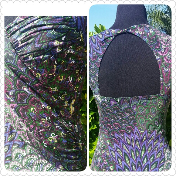 Sold in bundle. Colorful top - Picture 4 of 4