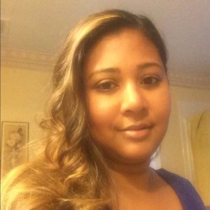 Meet your Posher, Lisa