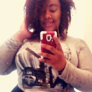 Meet your Posher, Kassandra