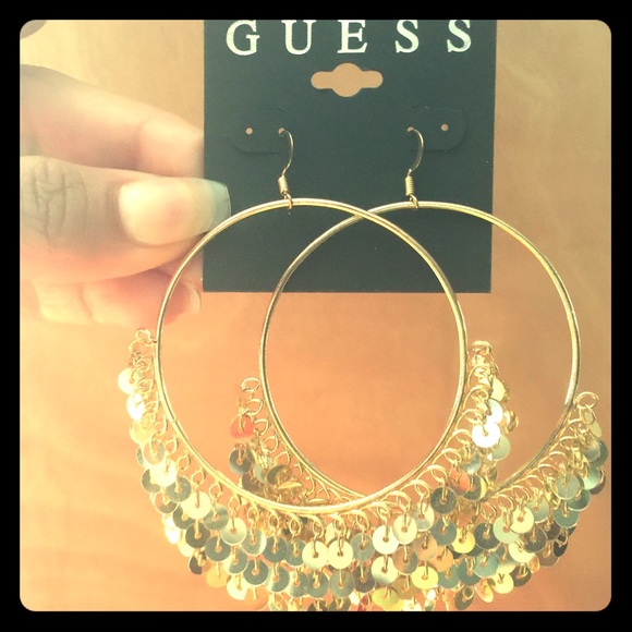 Never worn Big Gold Sequin Guess Earrings😍😏