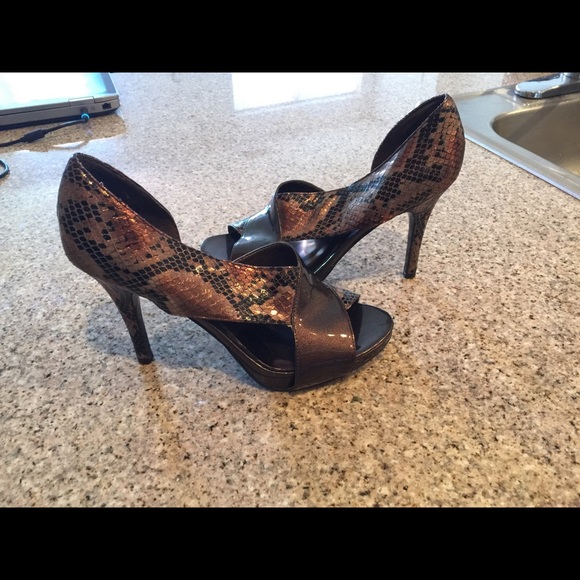Carlos Santana Brown Snakeskin Heels