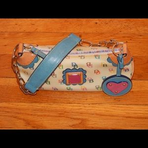 Dooney & Bourne Shoulder Bag