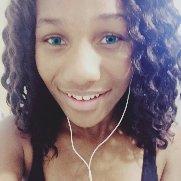 Meet your Posher, Amani