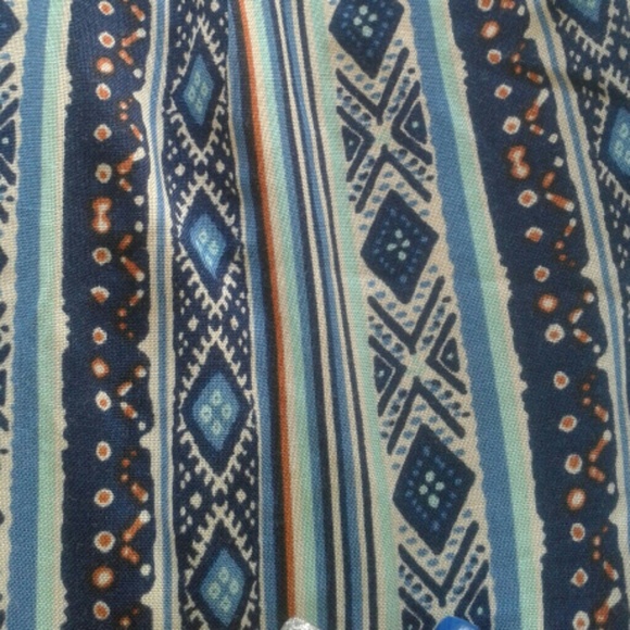 Top - Picture 2 of 4