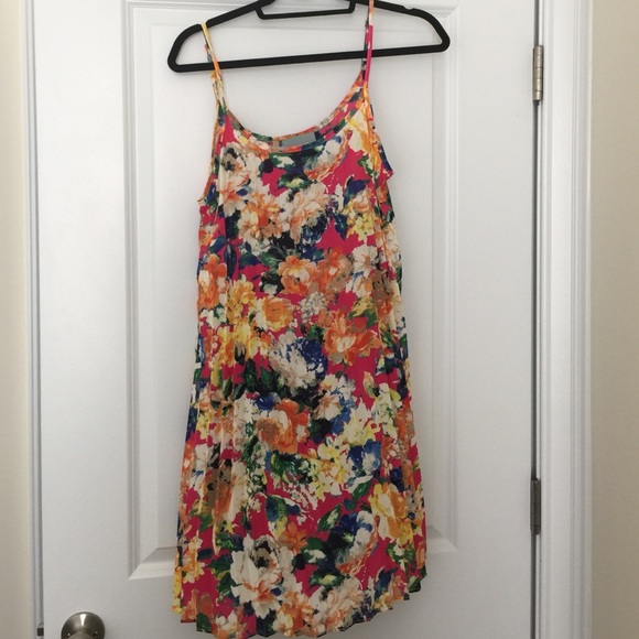 Cute floral pleated dress