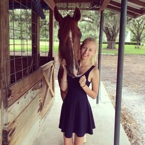 Meet your Posher, Iana