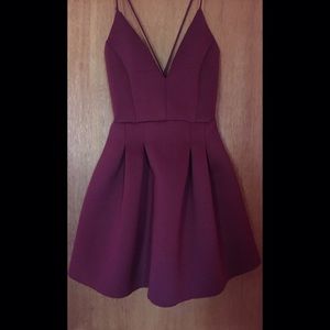 Cute, burgundy dress!