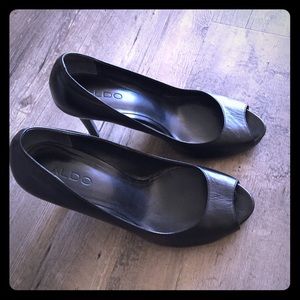 Aldo peep toe pumps