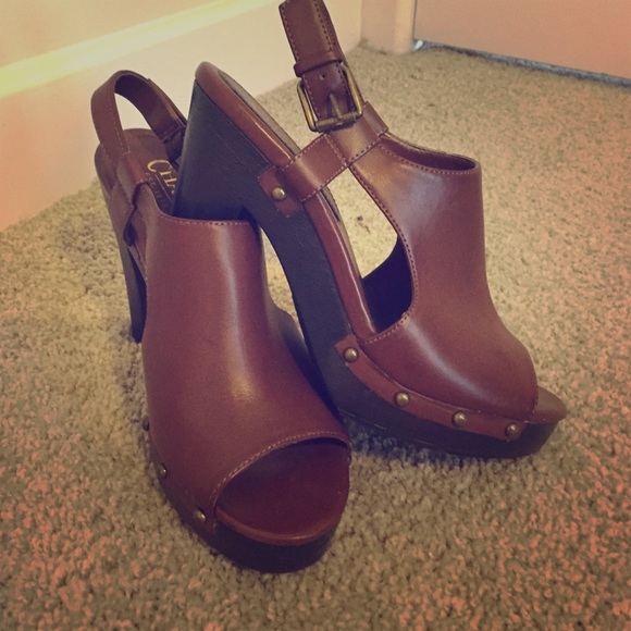 Light brown Chaps platform heel