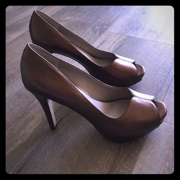 Nine West peep toe, platform pumps, golden brown