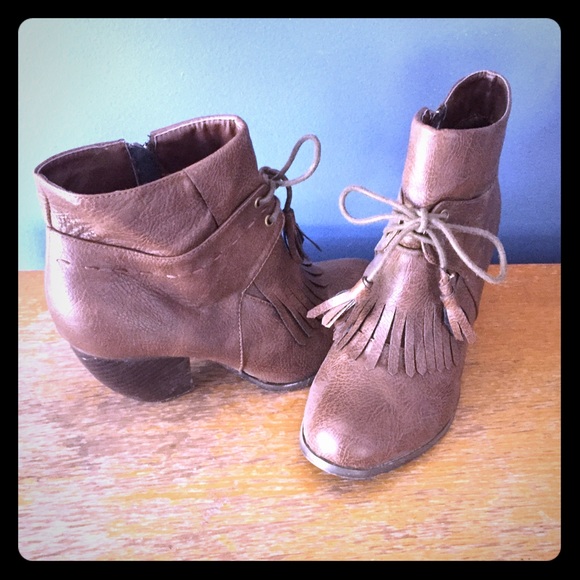 Shoes - Brown Boots