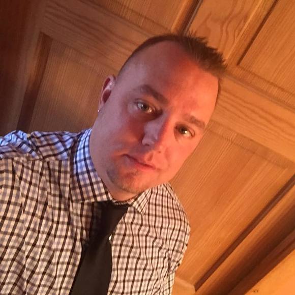 Meet your Posher, Joshua - Picture 1 of 1