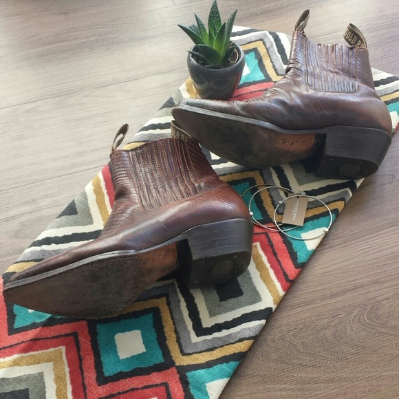 *SOLD* GOLD RUSH COWBOY BOOTS* - Picture 2 of 4