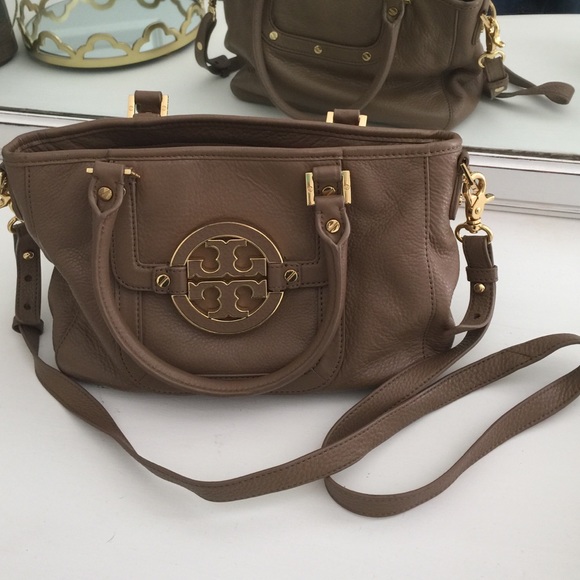Tory burch bag!