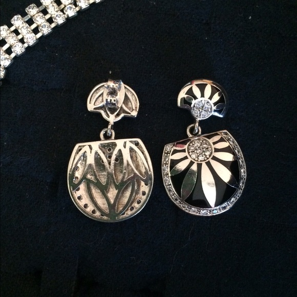 Earrings (post) - Picture 2 of 4