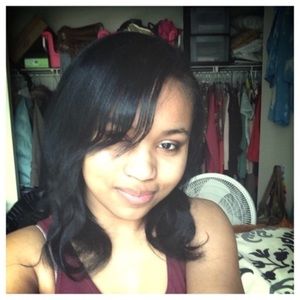 Meet your Posher, Alexis