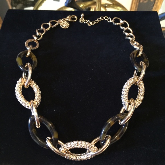 Tortoise shell and rhinestone linked necklace