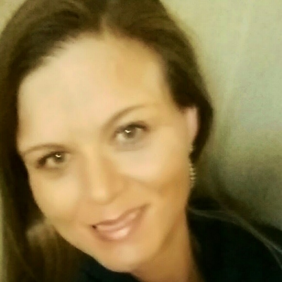 Meet your Posher, Traci - Picture 1 of 1