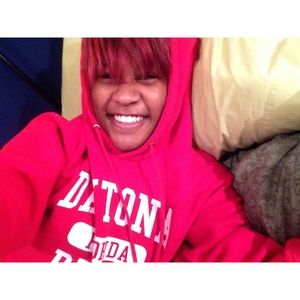 Meet your Posher, Niairah