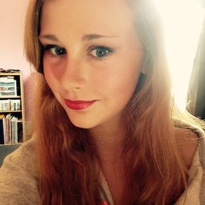 Meet your Posher, Elizabeth