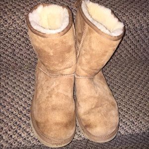 short tan uggs