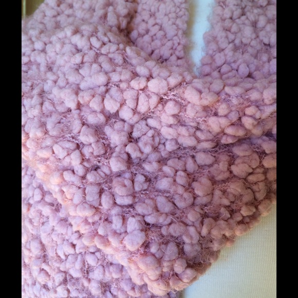 🎀HOST PICK 12/25🎀 SONOMA Knit Scarf NWOT 💗💗 - Picture 3 of 4
