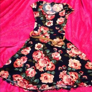 Beautiful rose flower pattern dress by Rue21