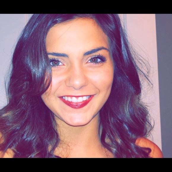 Meet your Posher, Savanna