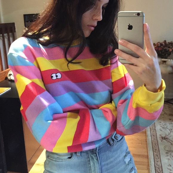 🙃SOLD🙃 LAZY OAF cropped sweatshirt - Picture 4 of 4
