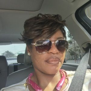 Meet your Posher, Sheree