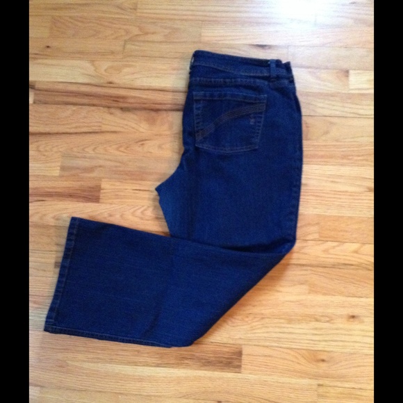 Dark wash boot cut 5 pocket jeans