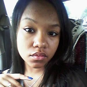 Meet your Posher, Stefania