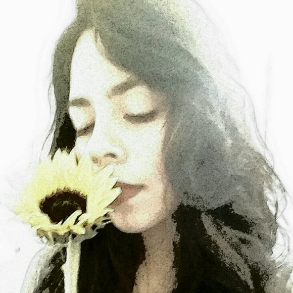 Meet your Posher, Nydia