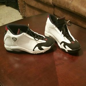 MENS JORDANS
