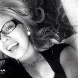 Meet your Posher, Gabriela