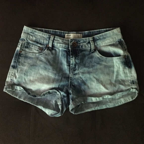 Soft acid wash denim shorts - Picture 1 of 3