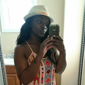 Meet your Posher, Chrishae