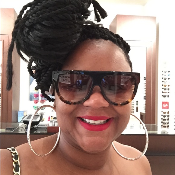 Meet your Posher, Kisha