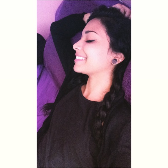 Meet your Posher, Alex - Picture 1 of 1